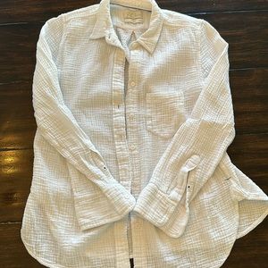 J.Crew Classic-Fit Double Gauze Button Down Shirt in white size 6